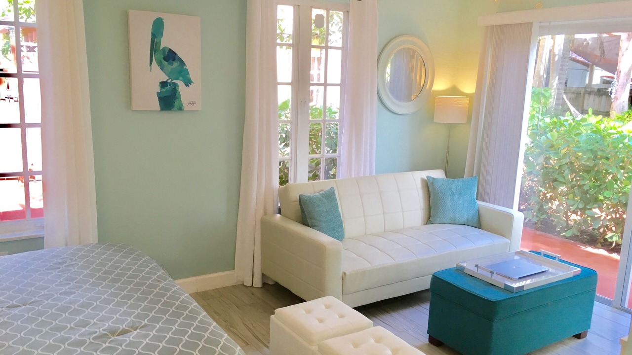 Photo of Livingroom in Northeast Miami
