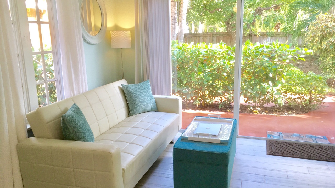 Photo of Livingroom in Northeast Miami