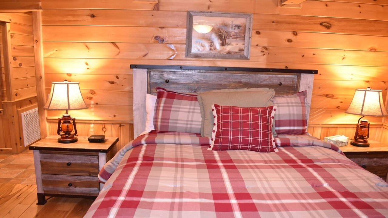 Photo of Bedroom in Broken Bow