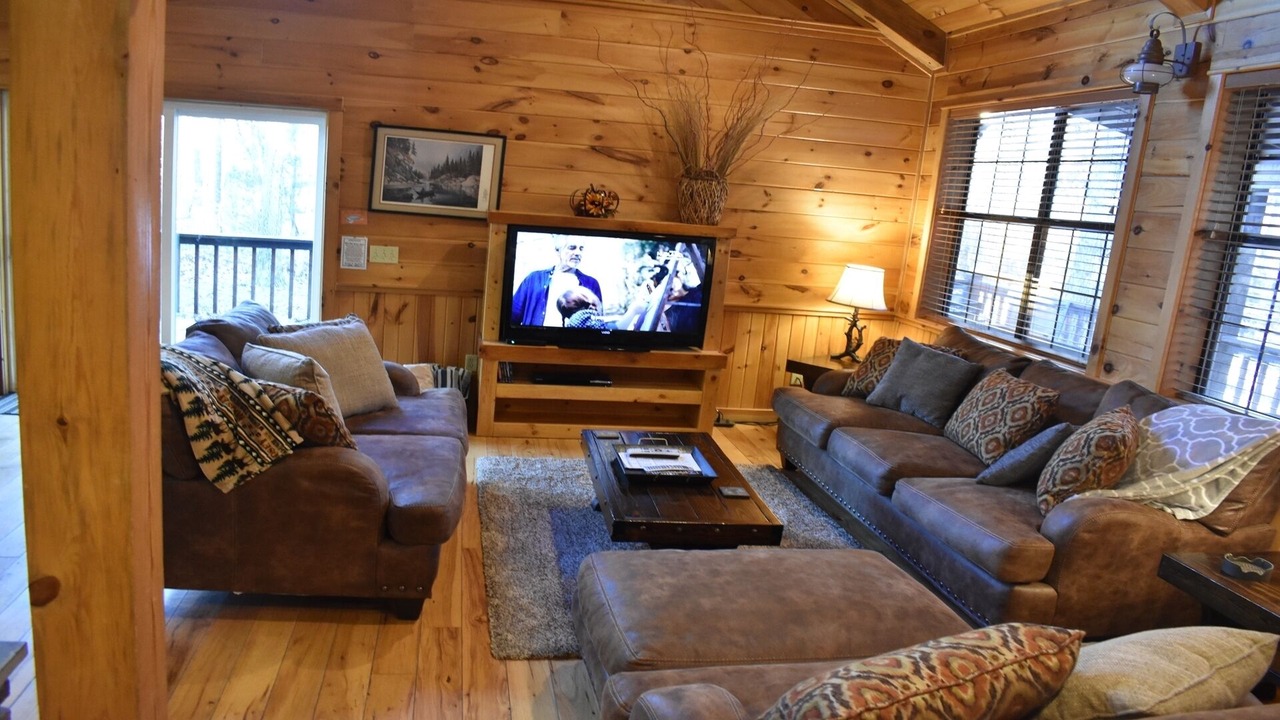 Photo of Livingroom in Broken Bow