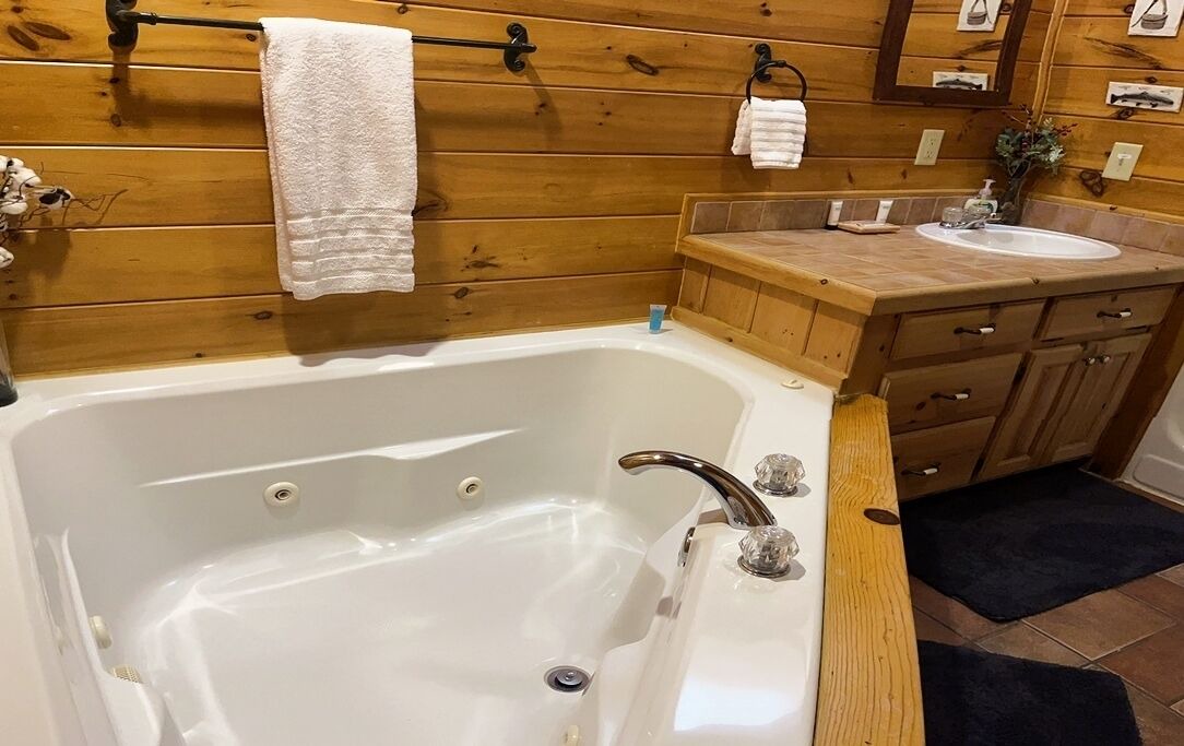Photo of Bathroom in Broken Bow