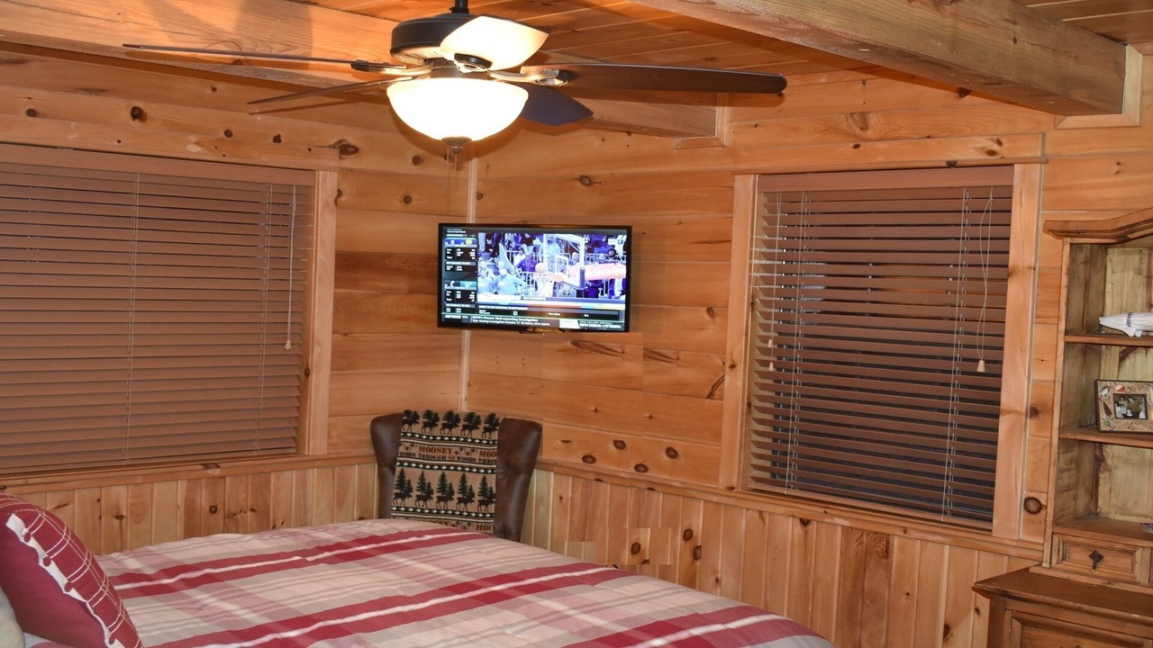 Photo of Bedroom in Broken Bow