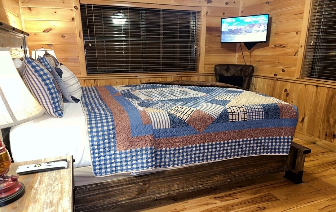 Photo of Bedroom in Broken Bow
