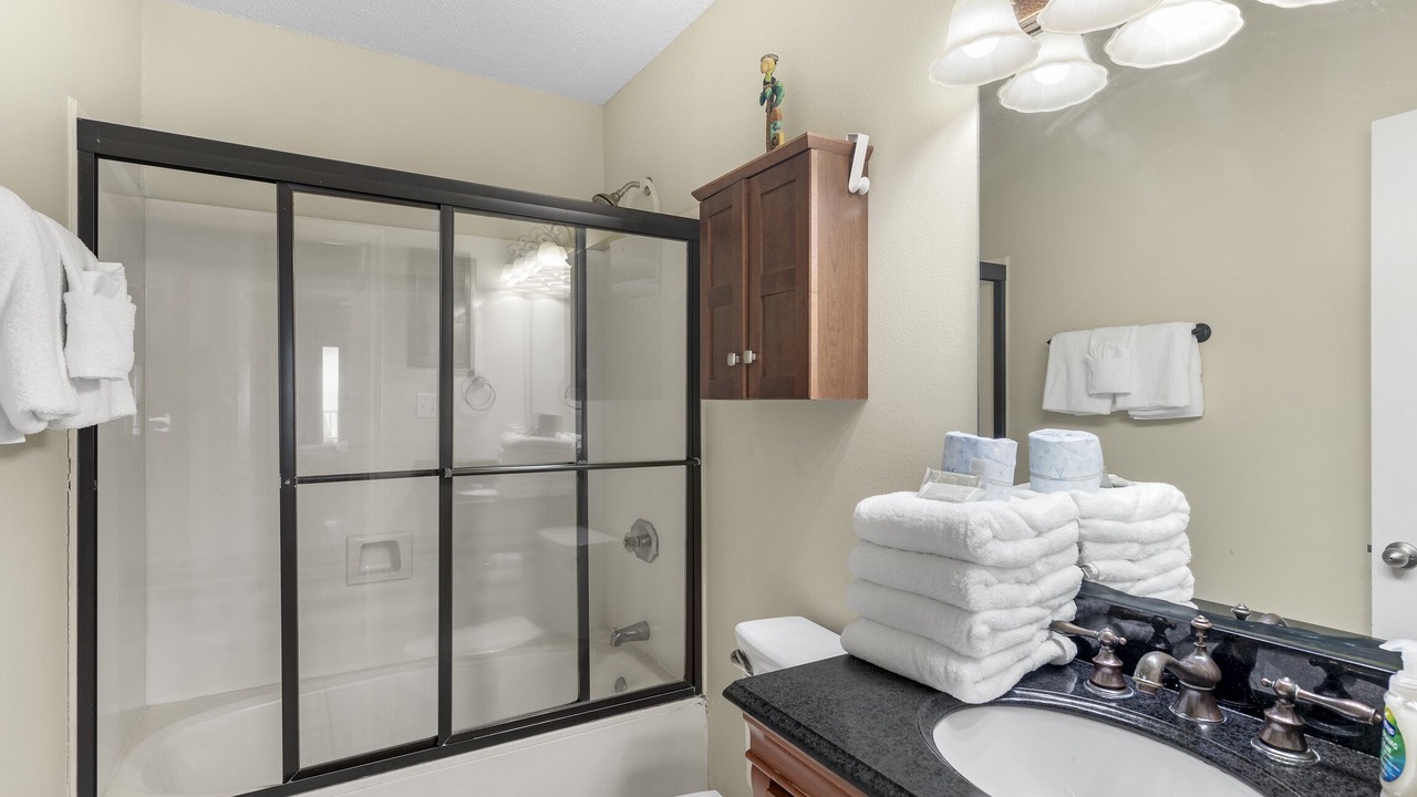 Photo of Bathroom in Avalon Beach Estates