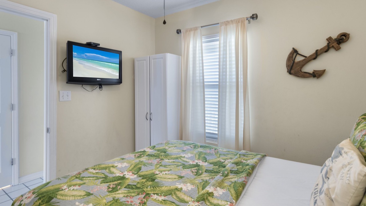 Photo of Others in Avalon Beach Estates