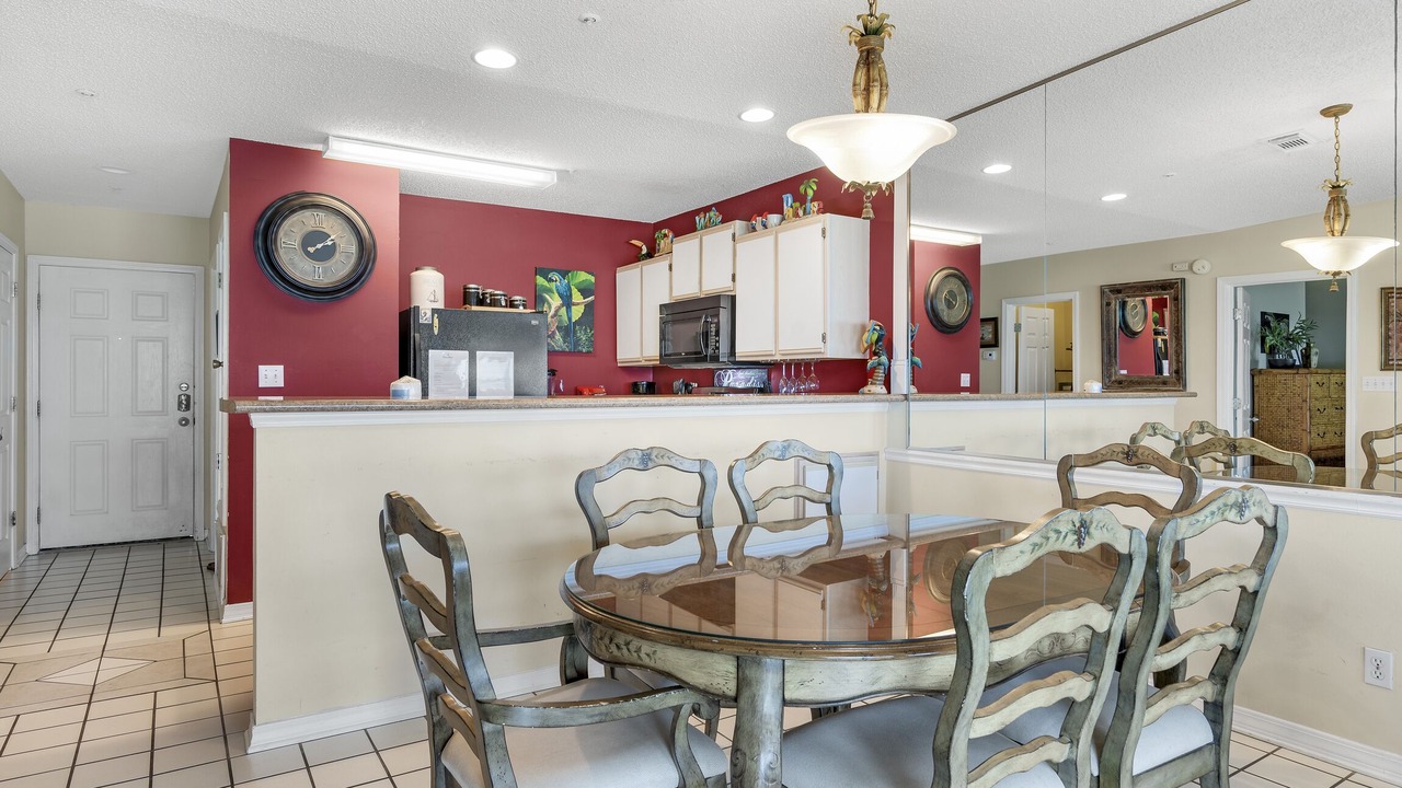 Photo of Others in Avalon Beach Estates