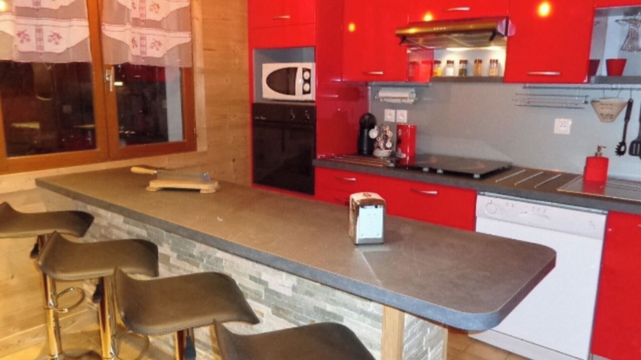 Photo of Kitchen in Thones