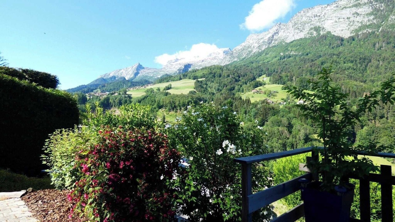 Photo of Outdoor in Thones