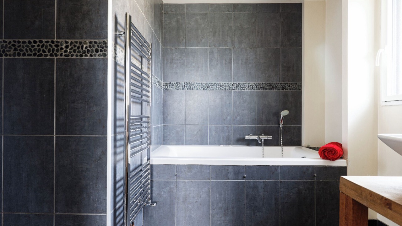 Photo of Bathroom in Saint-Martin-aux-Chartrains