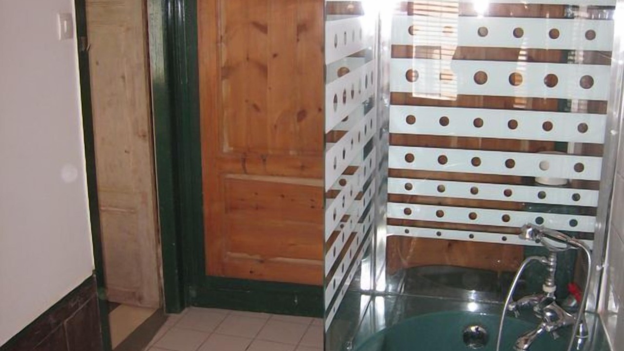 Photo of Bathroom in Cassel
