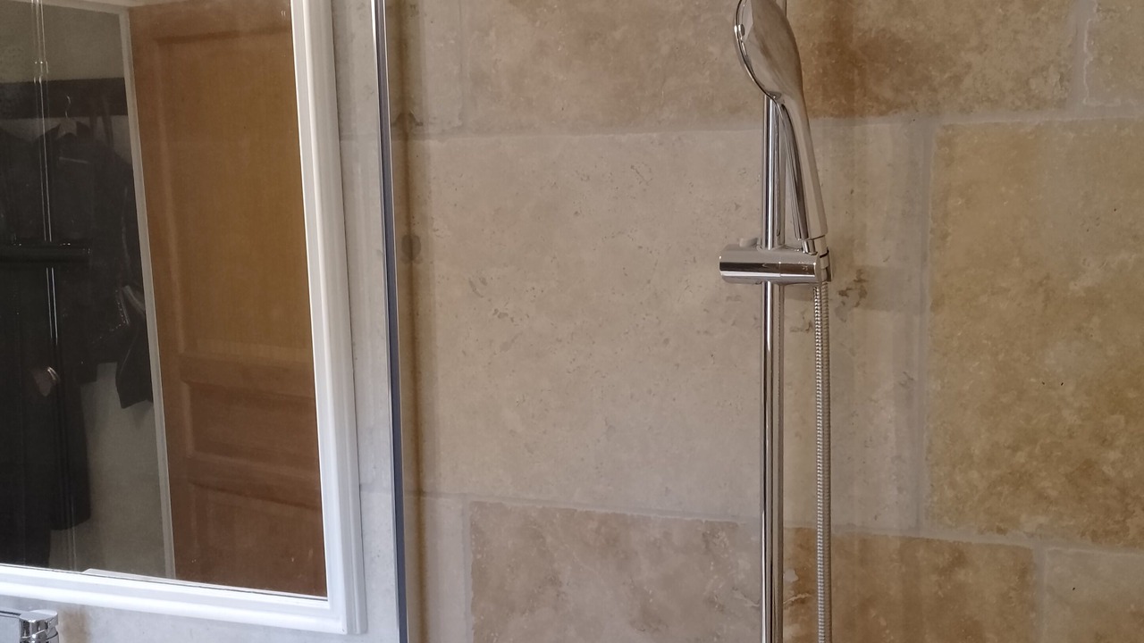 Photo of Bathroom in Grospierres