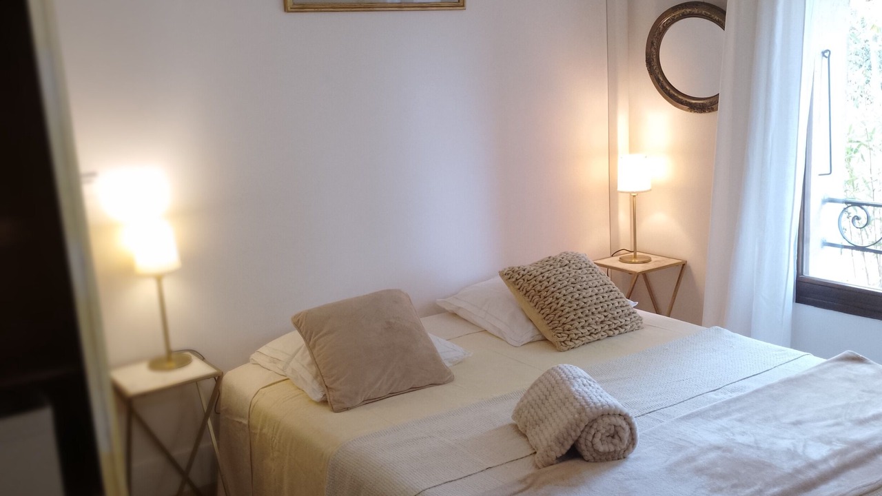 Photo of Bedroom in Grospierres