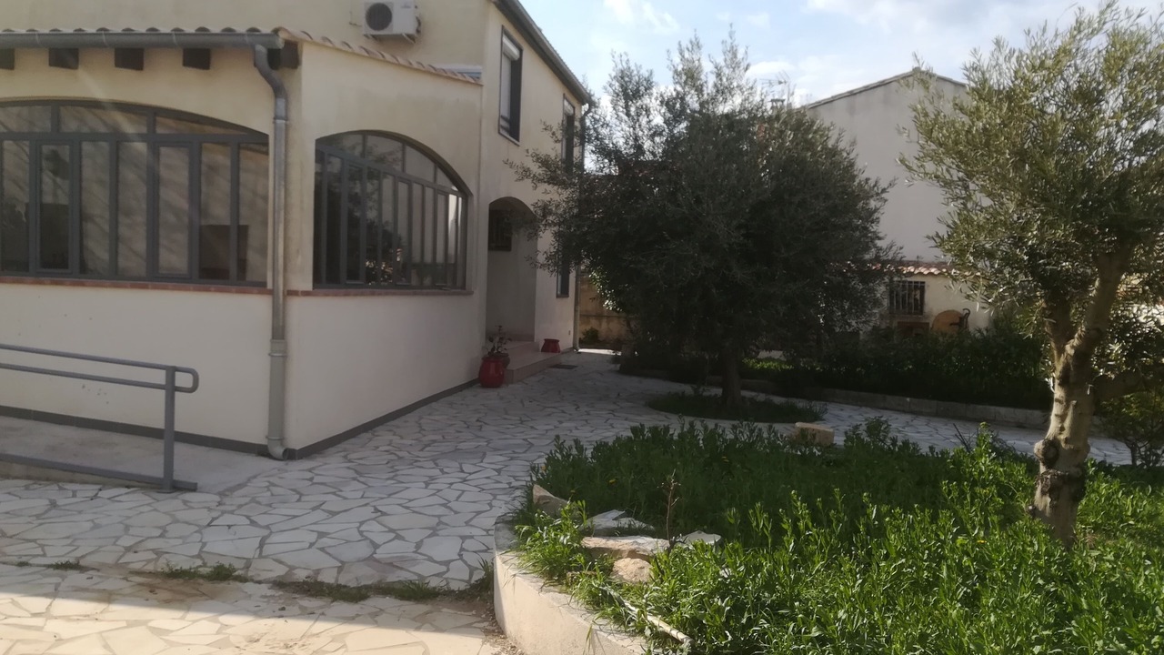 Photo of Outdoor in Aubord