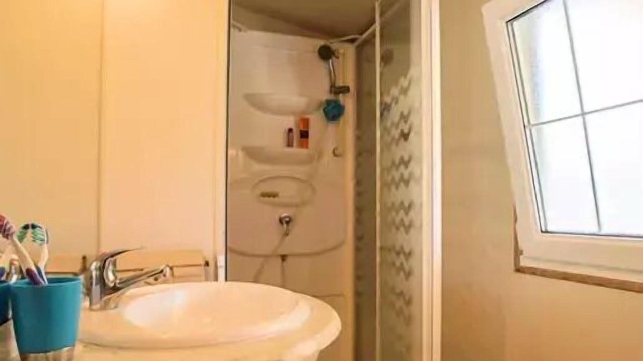 Photo of Bathroom in Saint-Vincent-de-Durfort