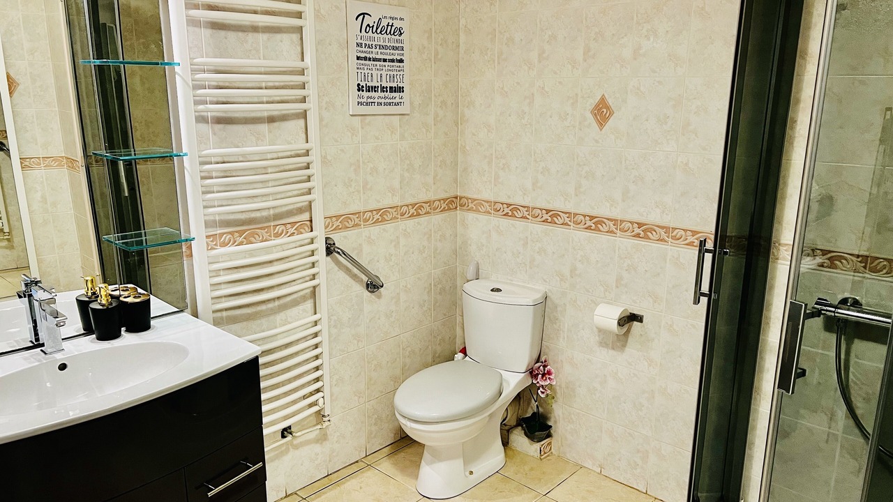 Photo of Bathroom in Le Rove