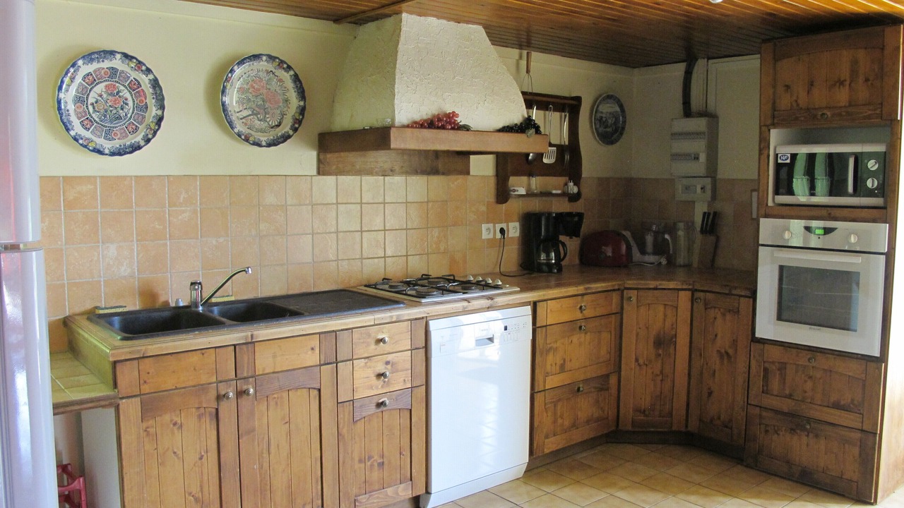 Photo of Kitchen in Moux-en-Morvan