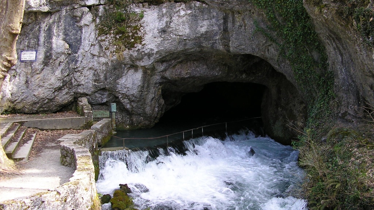 Photo of Others in Pereille