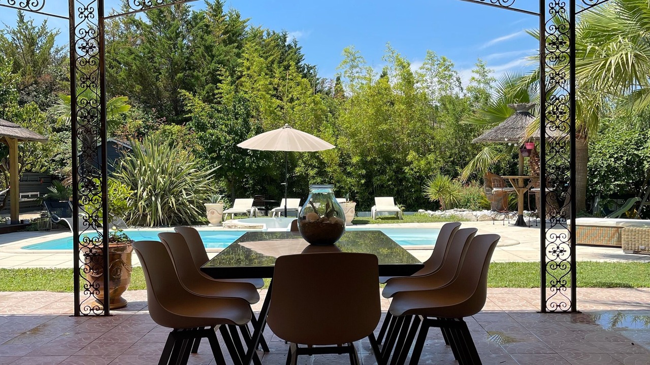 Photo of Outdoor in Saint-Jean-de-Cornies