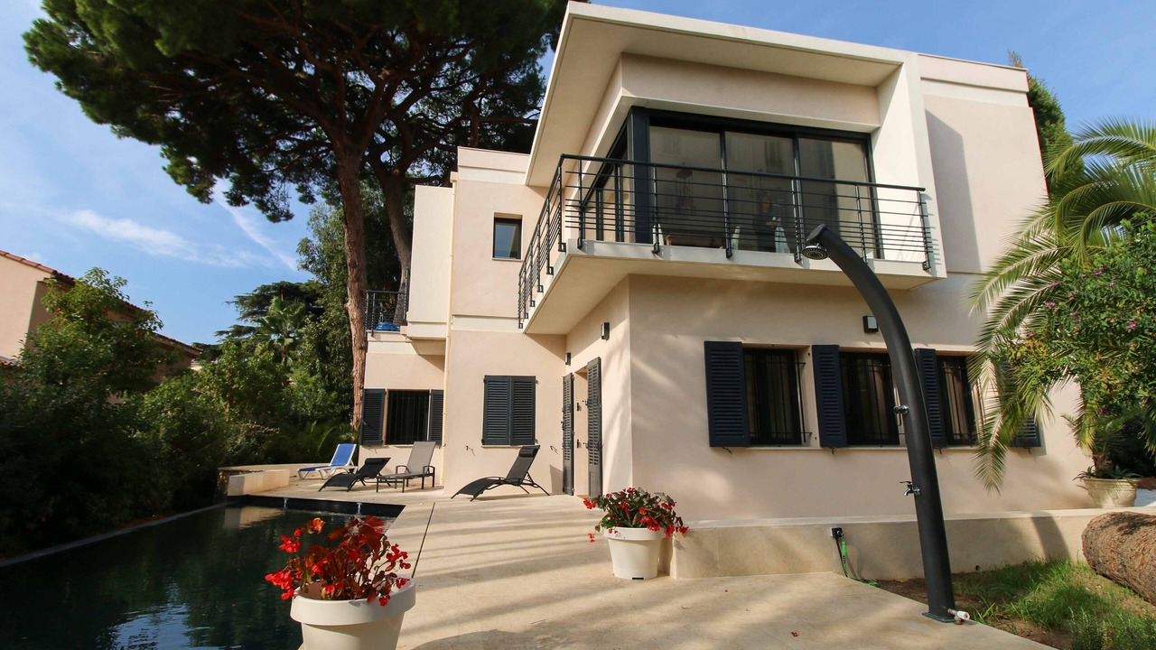 Photo of Outdoor in California - Pezou