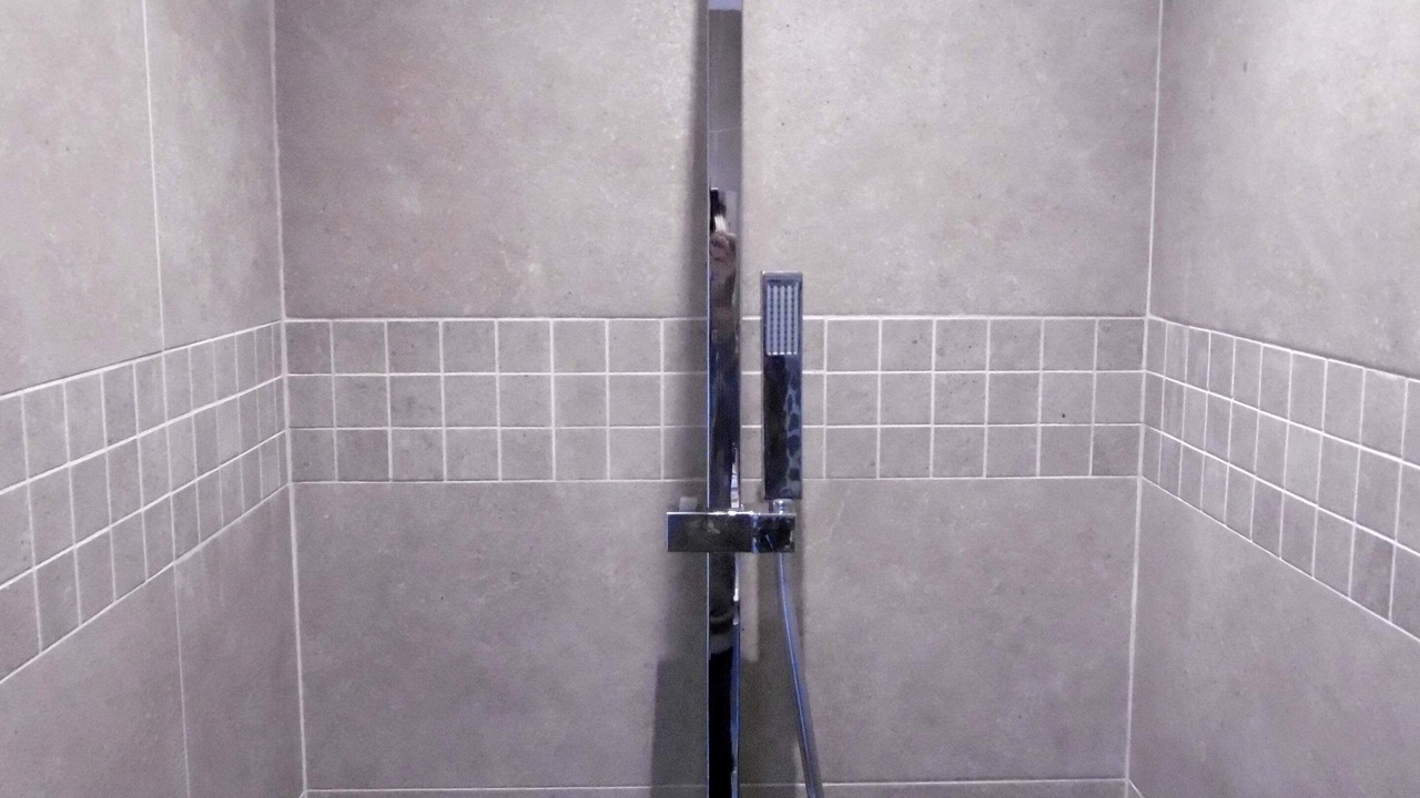 Photo of Bathroom in California - Pezou