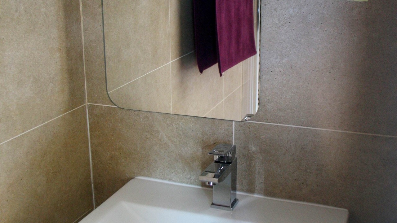 Photo of Bathroom in California - Pezou