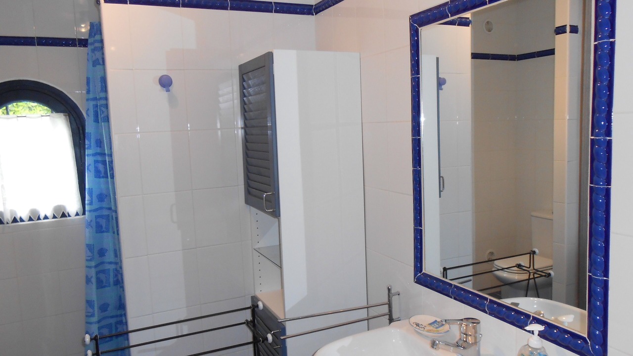 Photo of Bathroom in Plouharnel