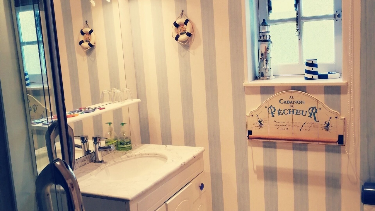 Photo of Bathroom in Longueil