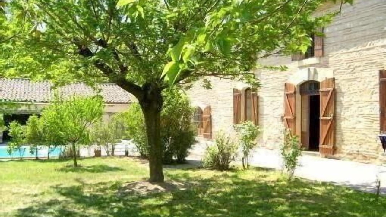 Photo of Outdoor in Sainte-Livrade-sur-Lot