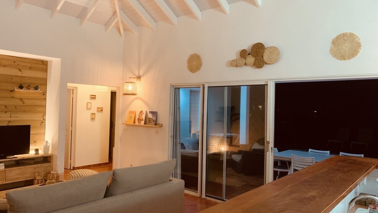 Photo of Livingroom in Orient Bay