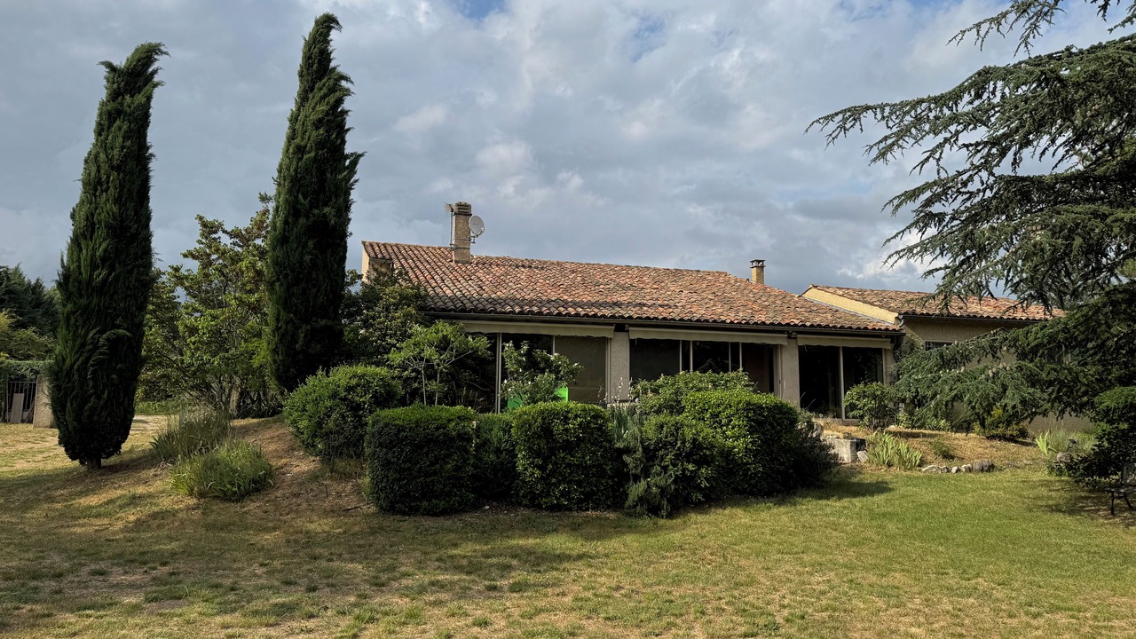 Photo of Outdoor in Banon