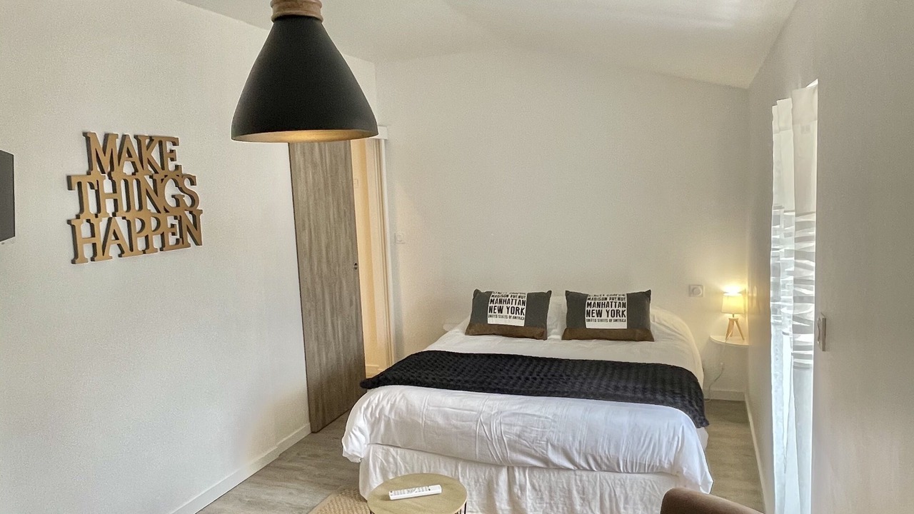 Photo of Bedroom in Mouilleron-le-Captif