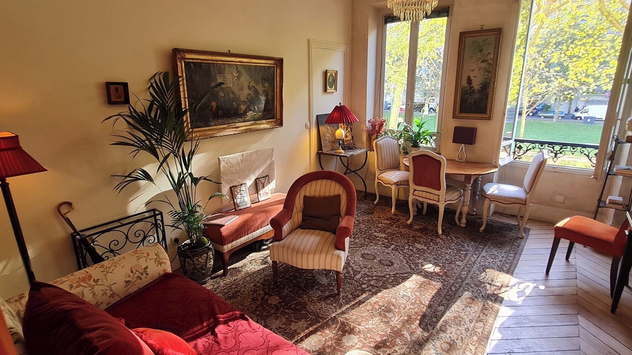 Photo of Livingroom in Quartier de l'Ecole-Militaire