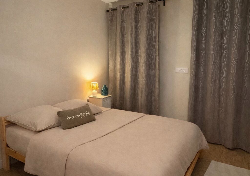Photo of Bedroom in Port-en-Bessin-Huppain