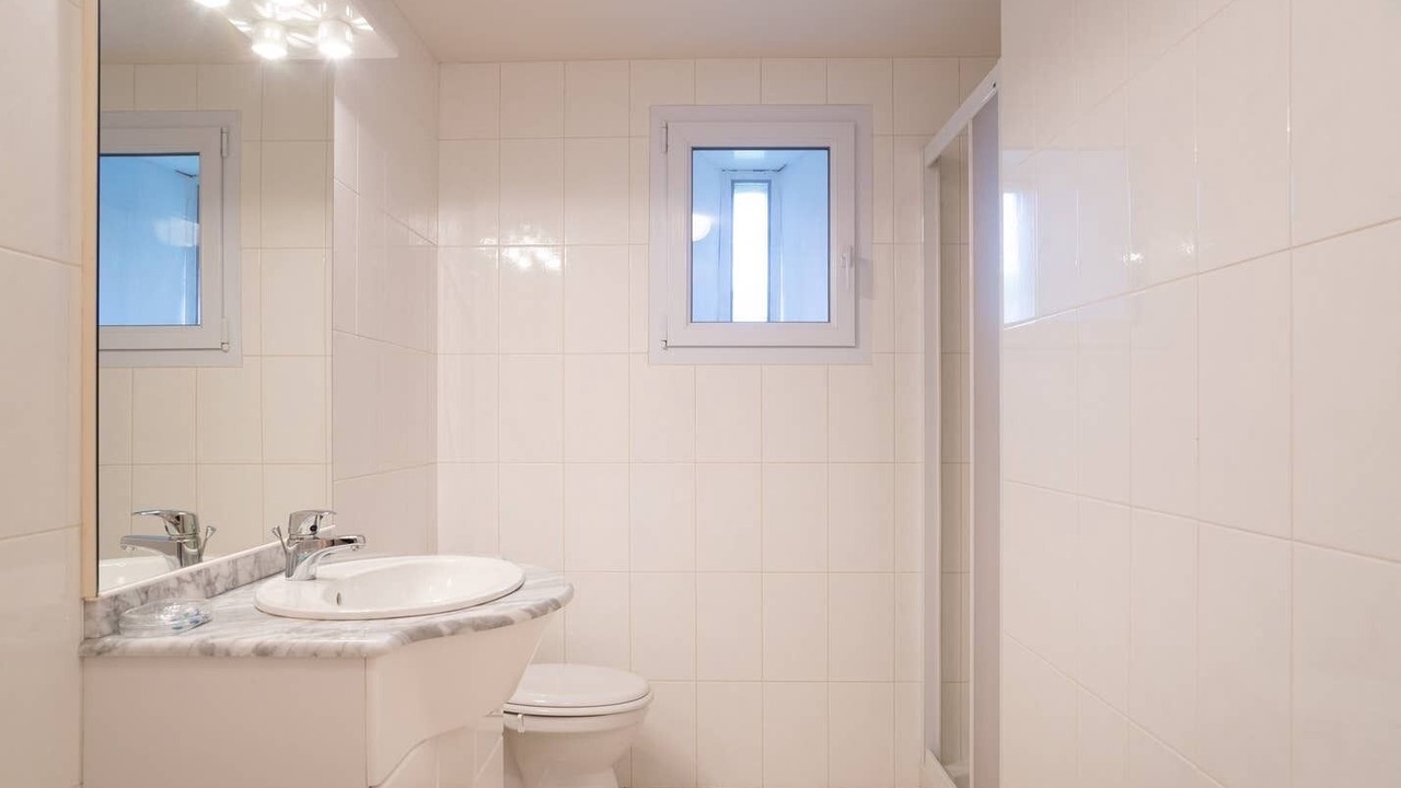 Photo of Bathroom in Avrille