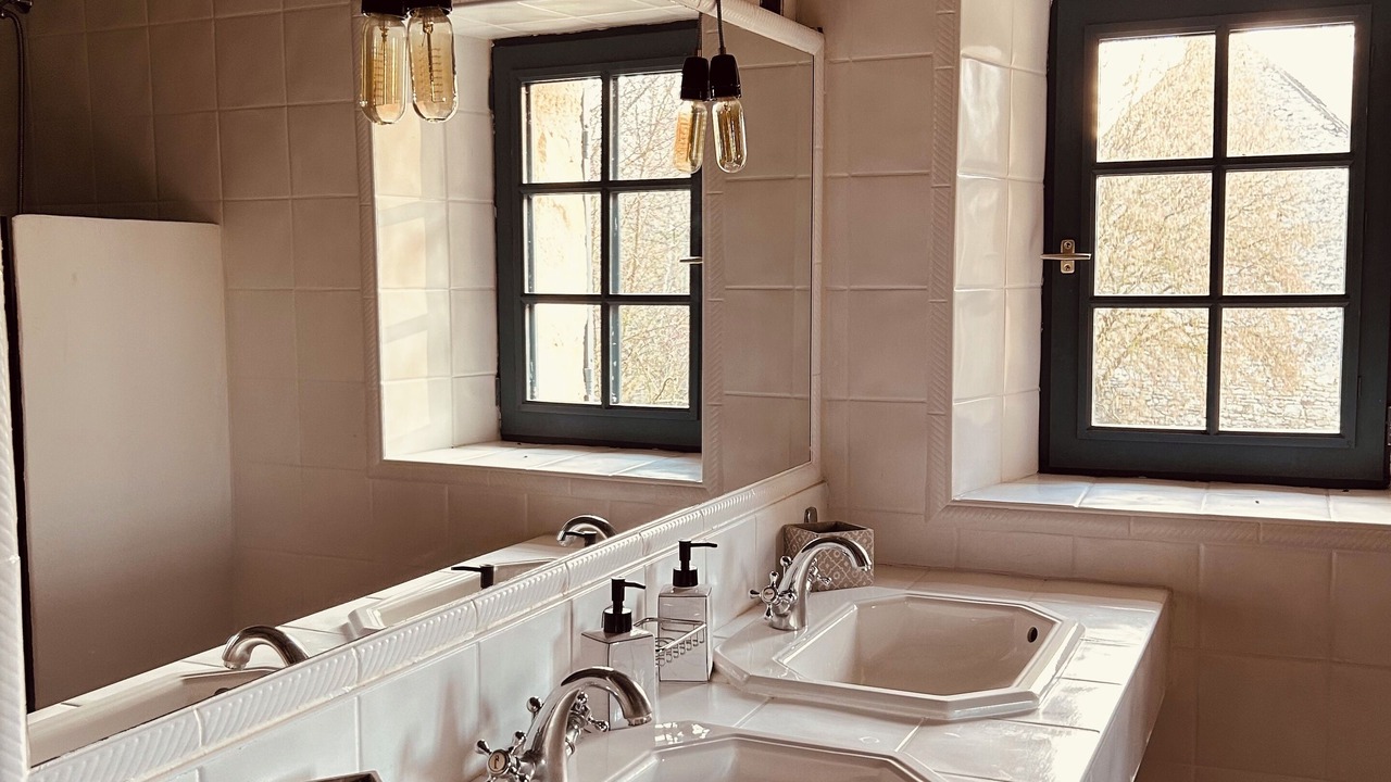 Photo of Bathroom in Parnes