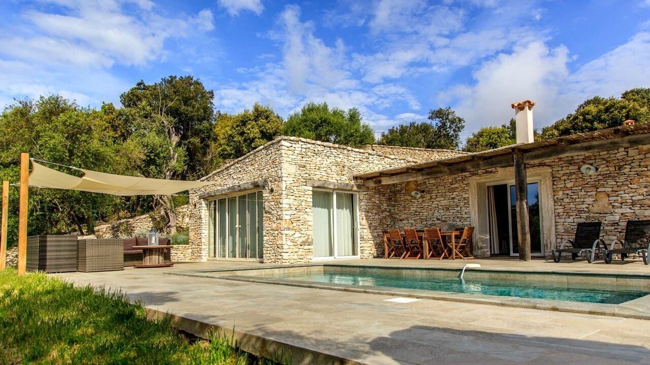 Photo of Outdoor in Bonifacio