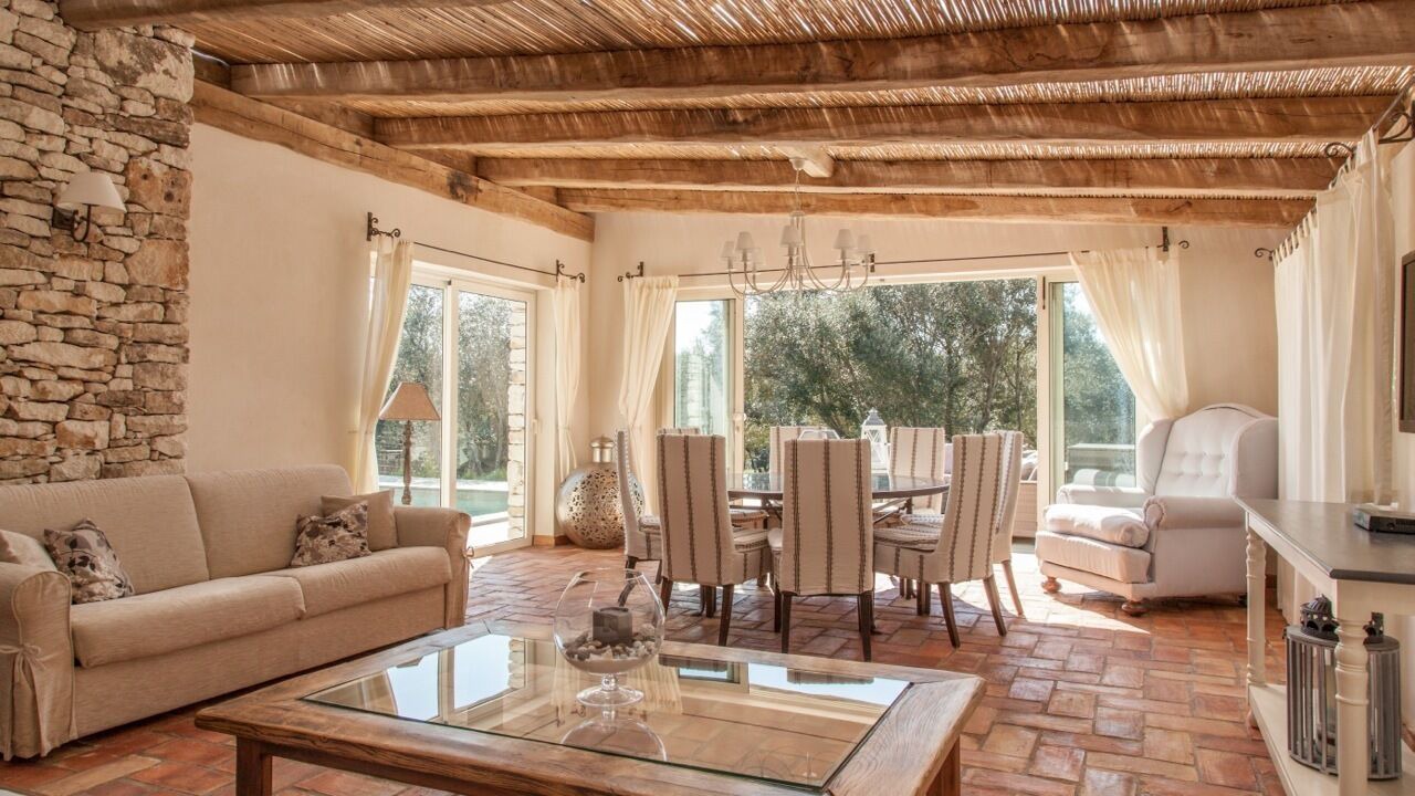 Photo of Livingroom in Bonifacio