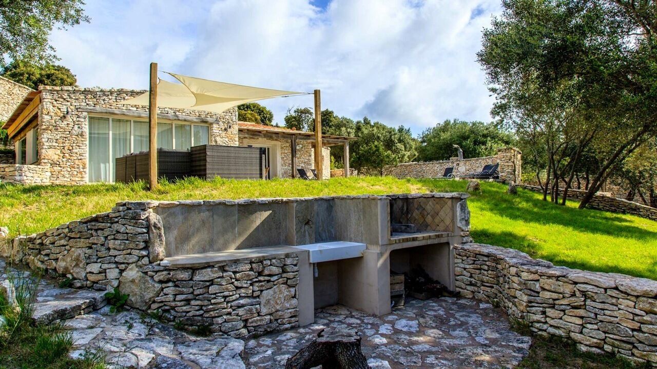 Photo of Outdoor in Bonifacio