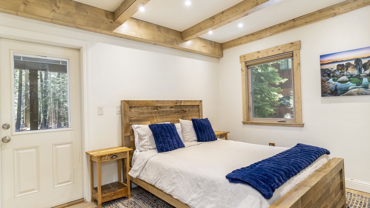 Photo of Bedroom in Homewood