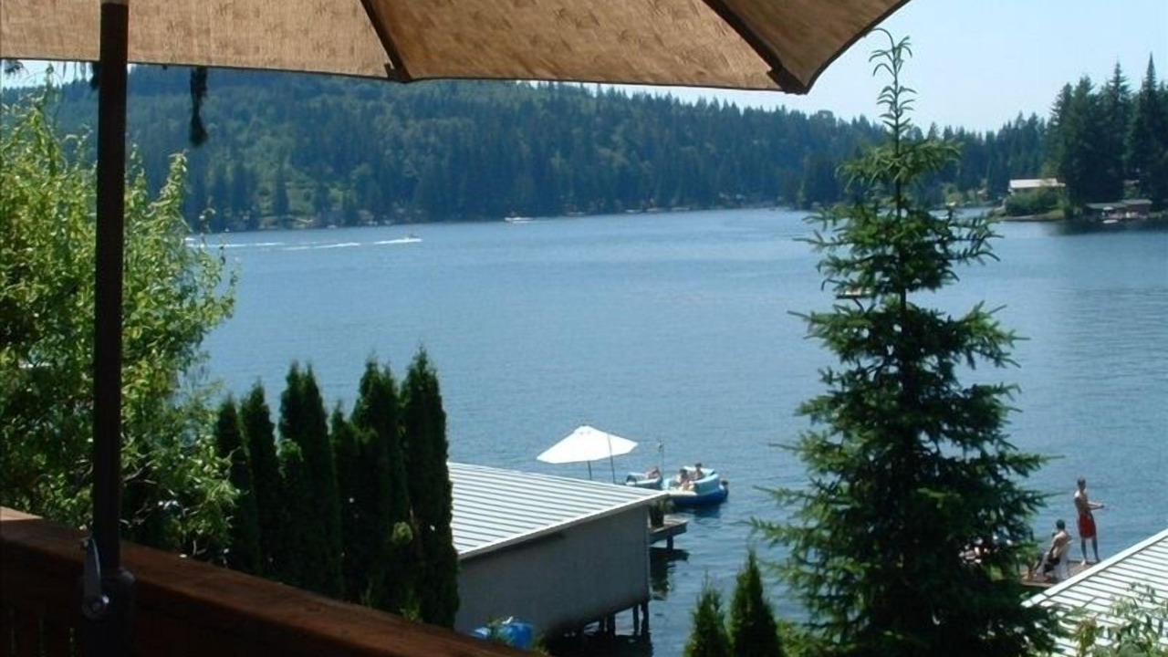 Photo of Outdoor in Lake Roesiger