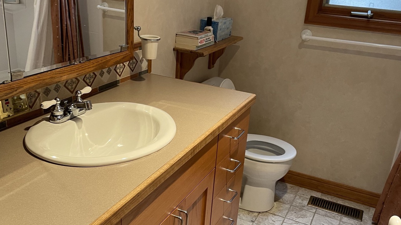 Photo of Bathroom in Lake Roesiger