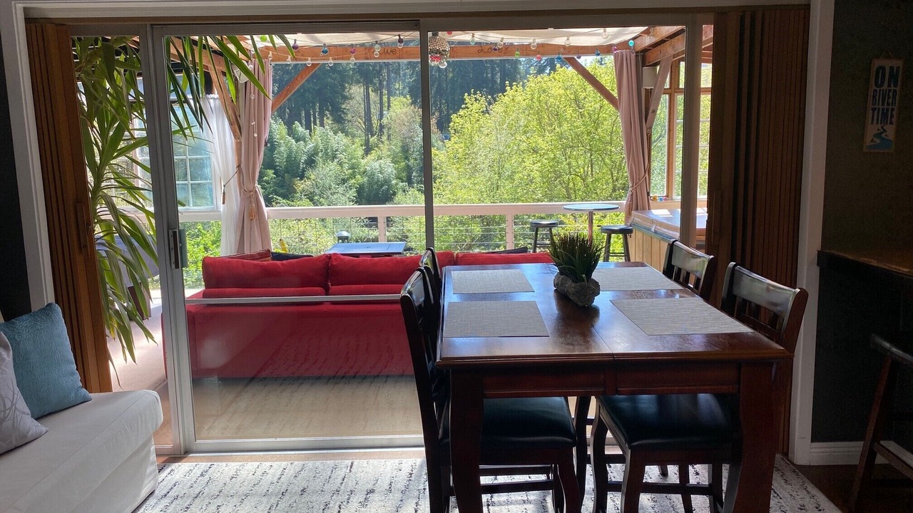 Photo of Bedroom in Guerneville