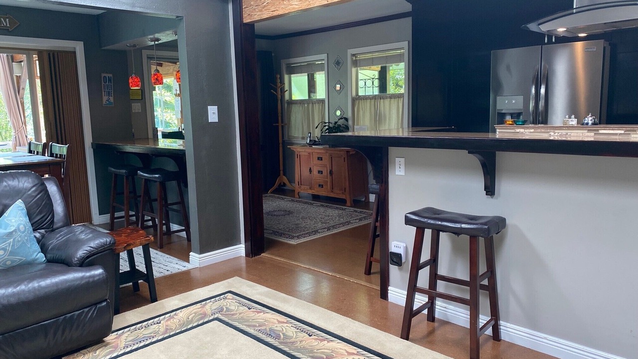 Photo of Livingroom in Guerneville