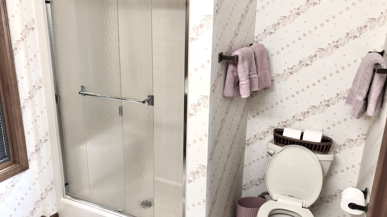Photo of Bathroom in Six Mile