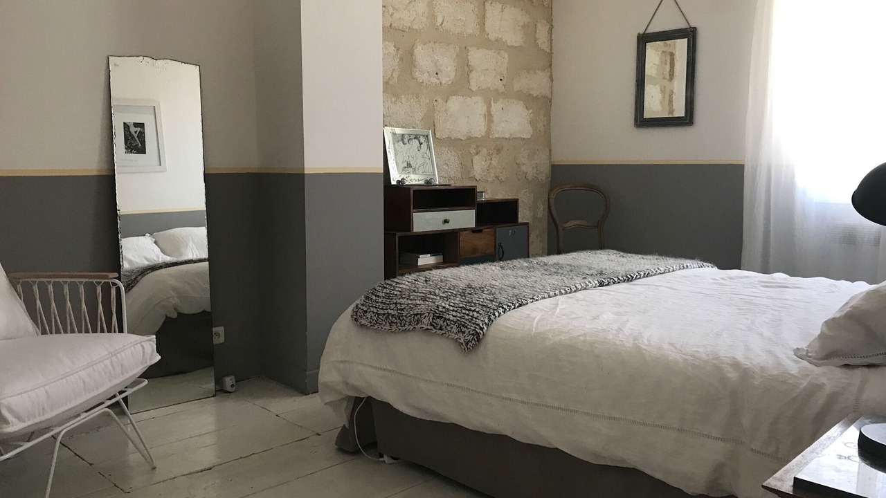 Photo of Bedroom in Aigues-Mortes Medieval City
