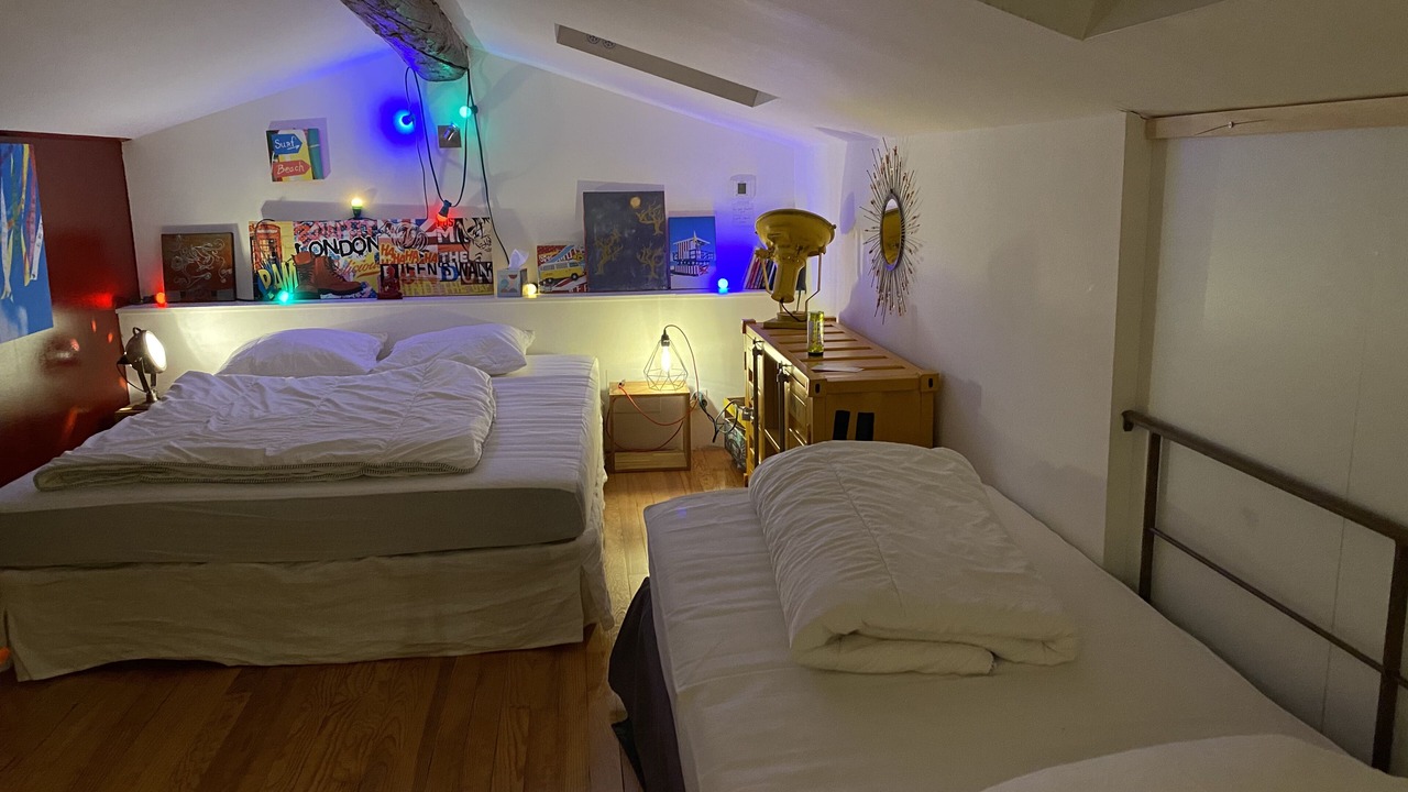 Photo of Bedroom in Aigues-Mortes Medieval City