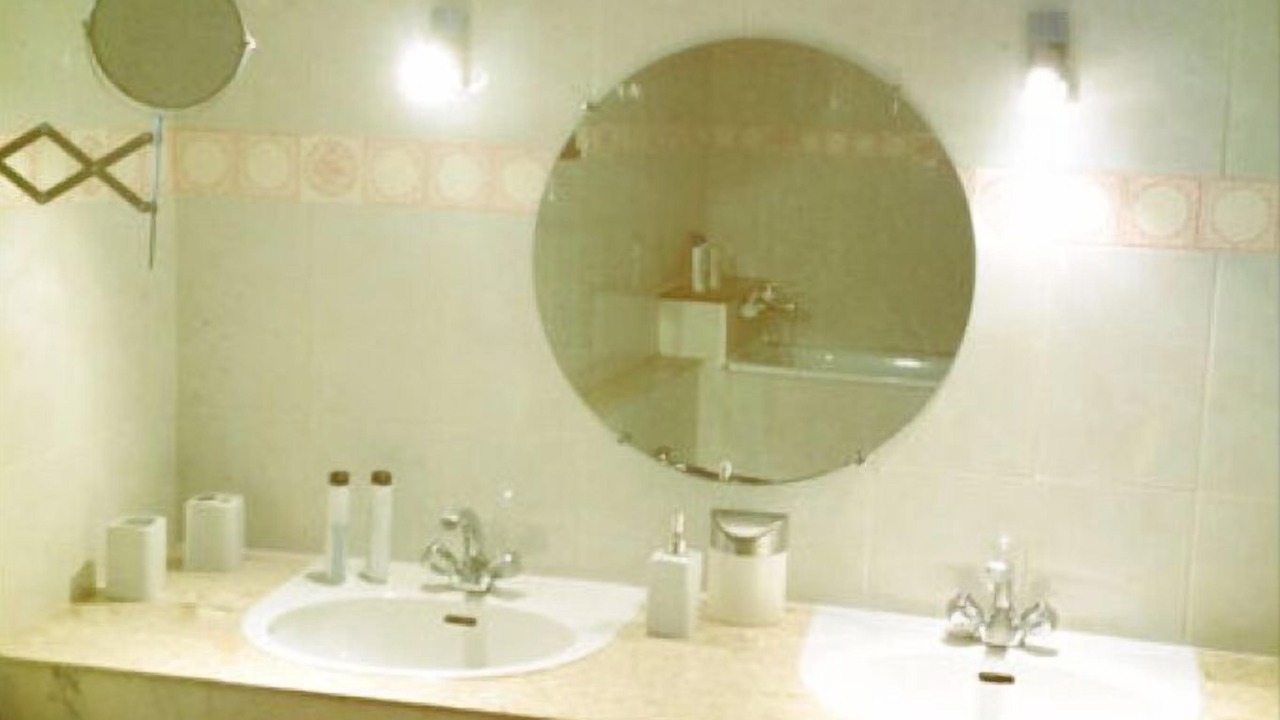 Photo of Bathroom in Grottes Caves
