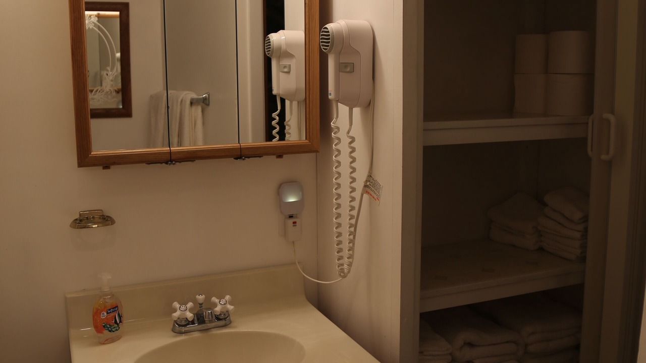Photo of Bathroom in Concrete