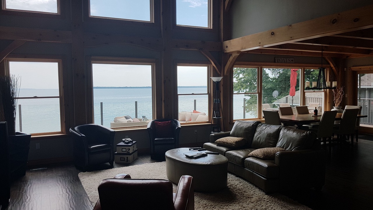 Photo of Livingroom in Oro Station