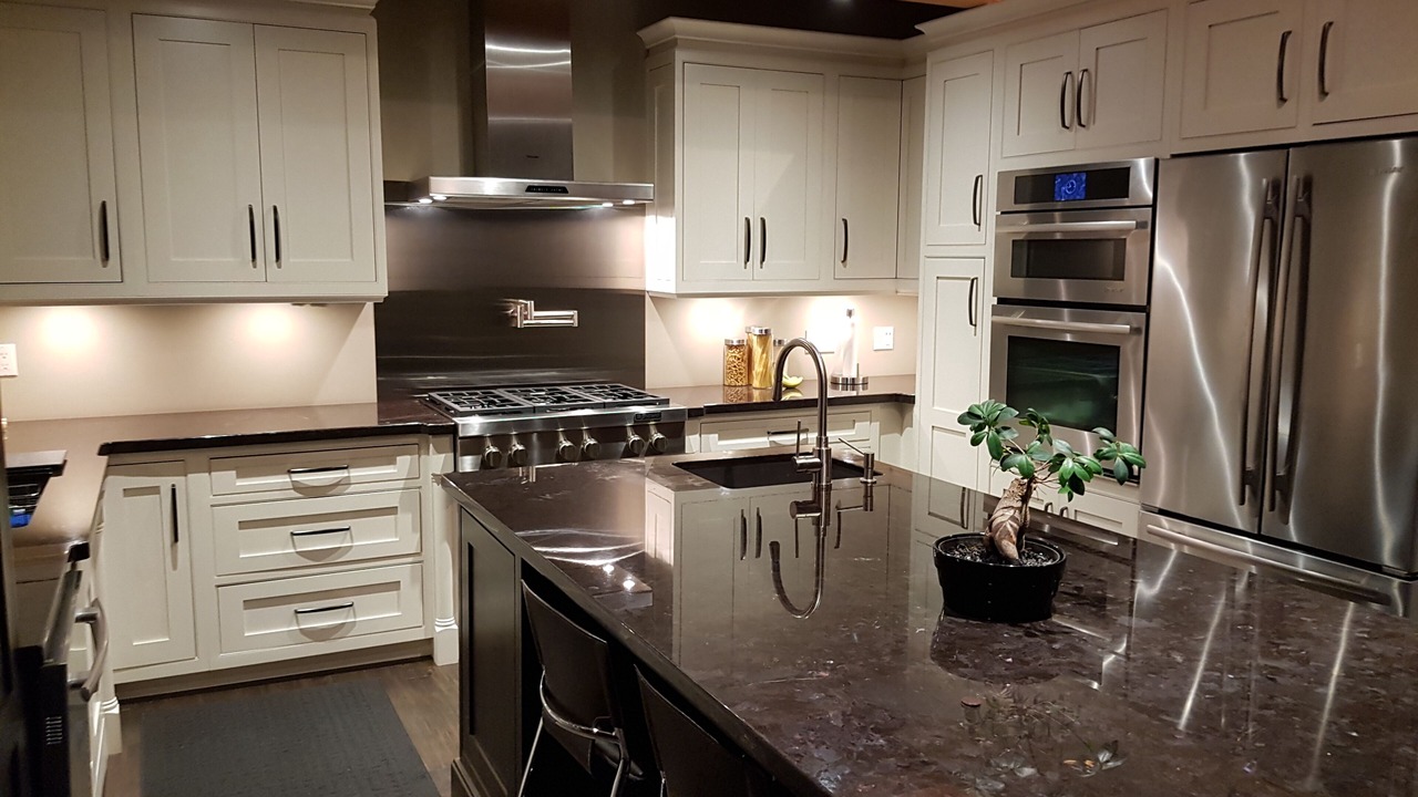 Photo of Kitchen in Oro Station